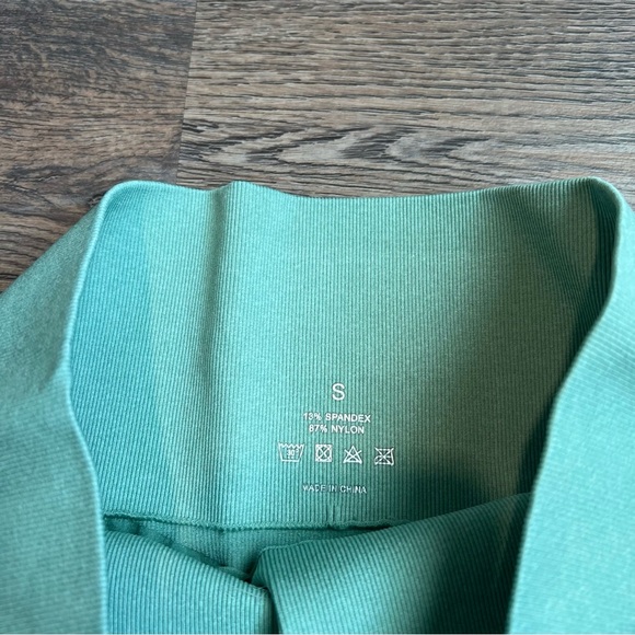 NVGTN Sage Green NV Seamless Leggings - Picture 5 of 7